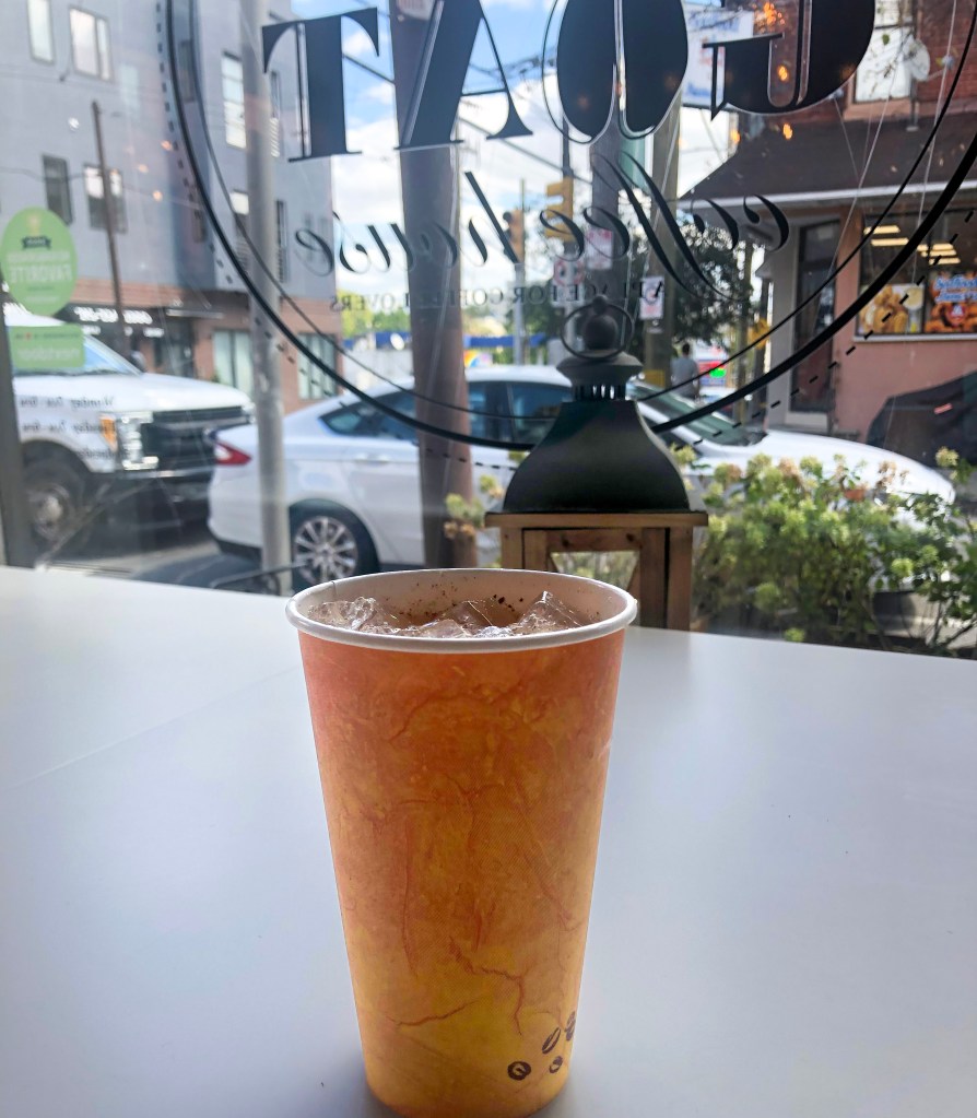 El 'suéter de otoño', en forma de hielo, en Lucky Goat