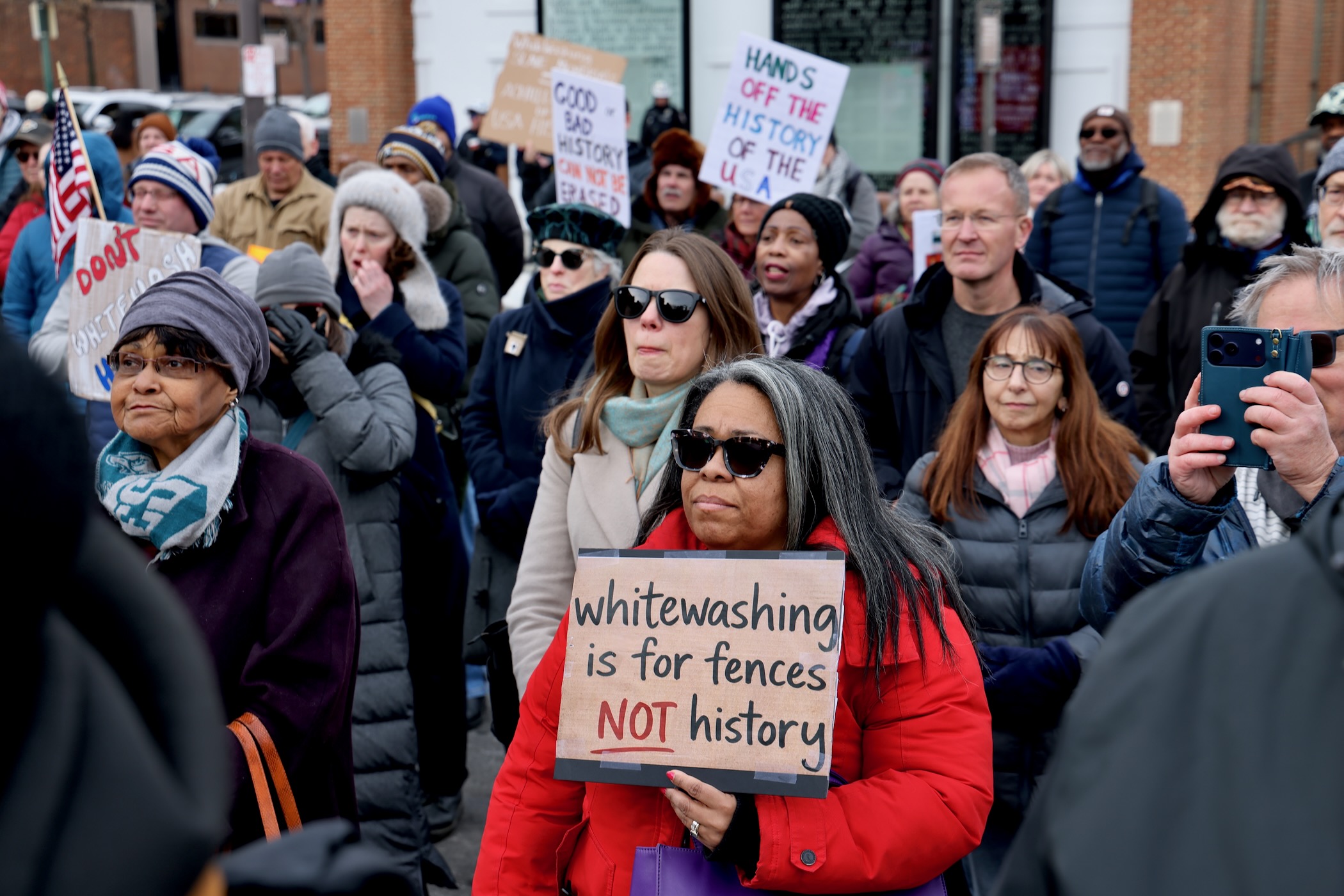 Historians, faith leaders, politicians and tour guides denounced the federal government’s removal of the display, as the city’s lawsuit goes through federal court.