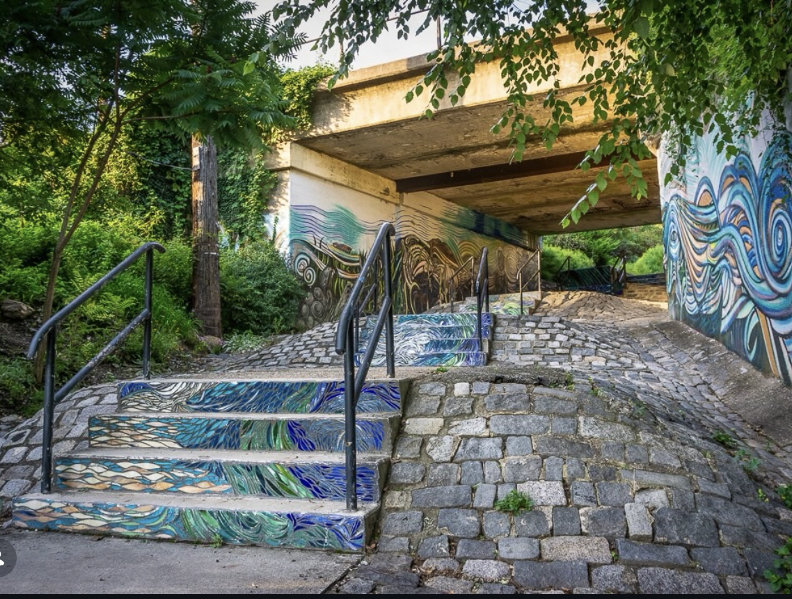Academy of Natural Sciences museum closes: Mobile methadone clinic; Tailgaters protest | Morning Roundup
